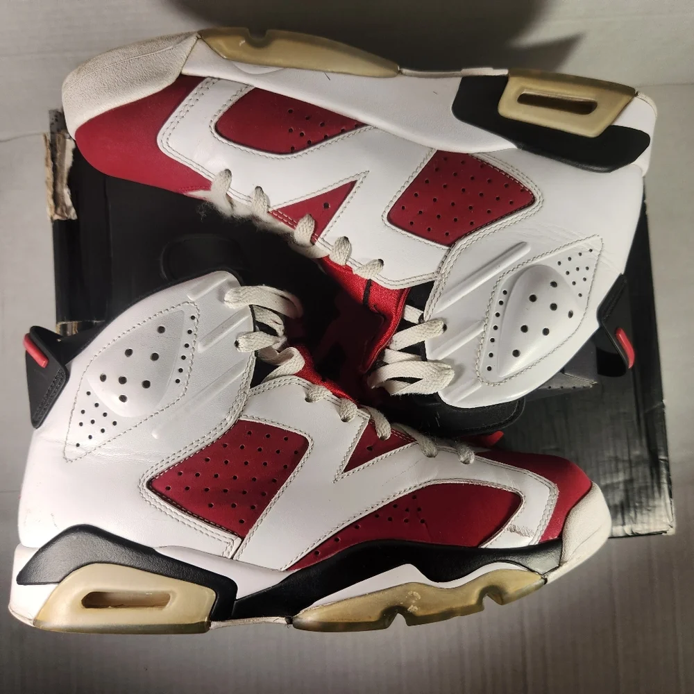 Men's Air Jordan Retro 6 Carmine Sneakers - Picture 6 of 9